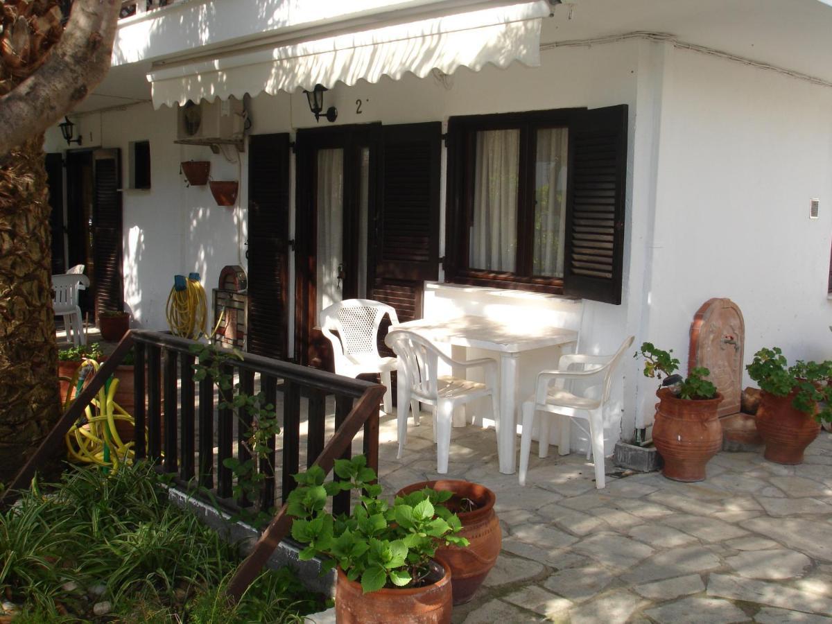 Dionysus-Mihanicus Ierissos Dış mekan fotoğraf